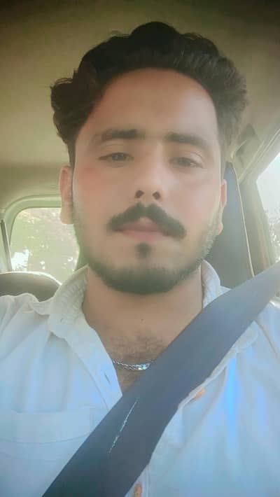 I need job driving lasanc 3 saal sy. chl rha hy 0325 8797157 contact m