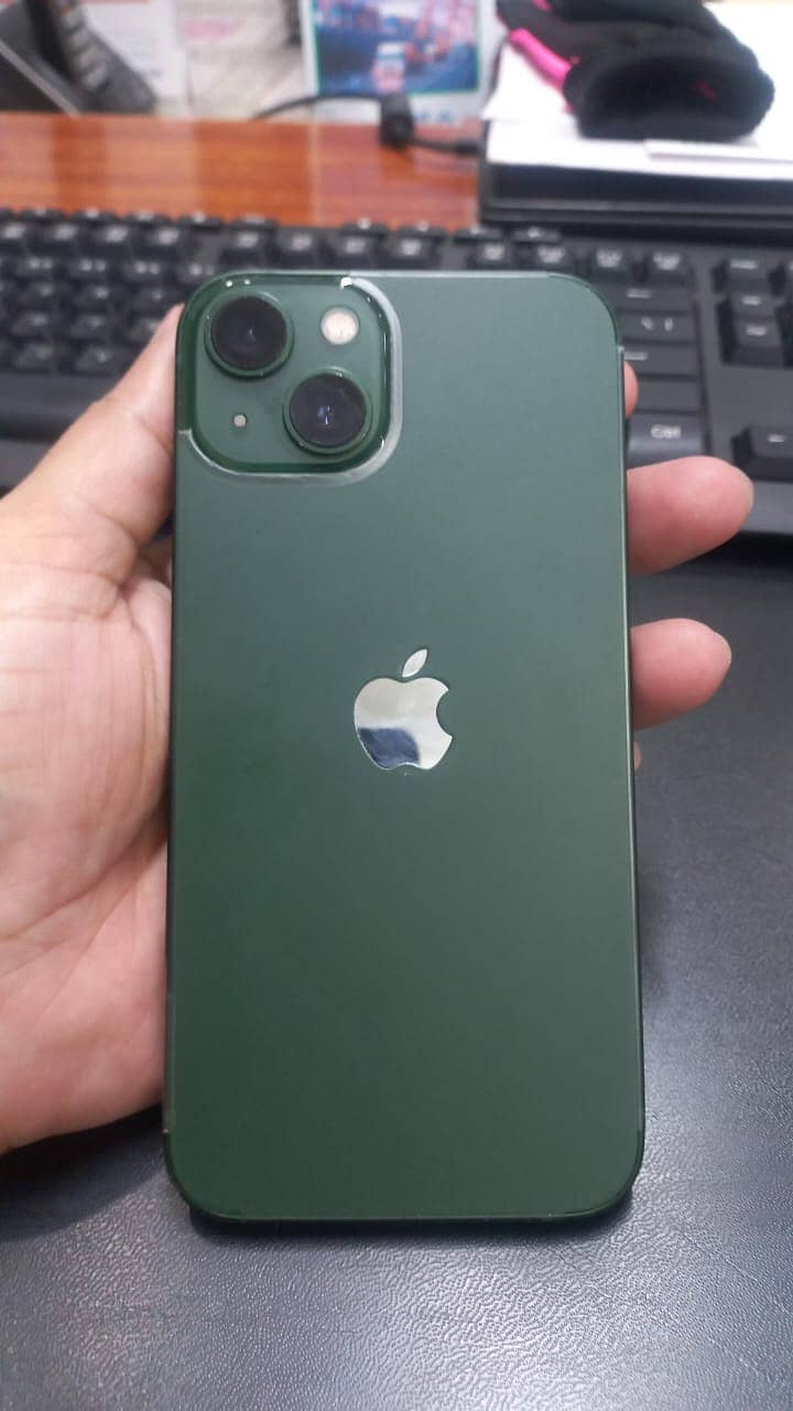 Apple iPhone 13 1