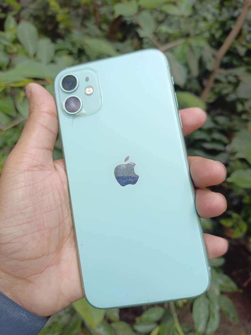 Apple iPhone 11 0