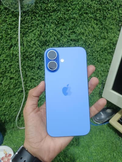 Apple iPhone 16