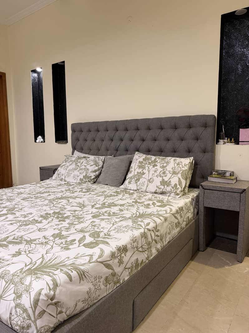 King Bed 8