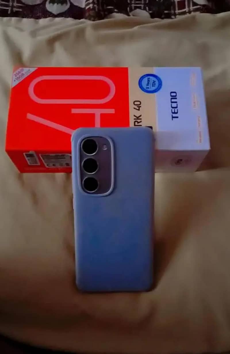Tecno spark 40pro plus 0
