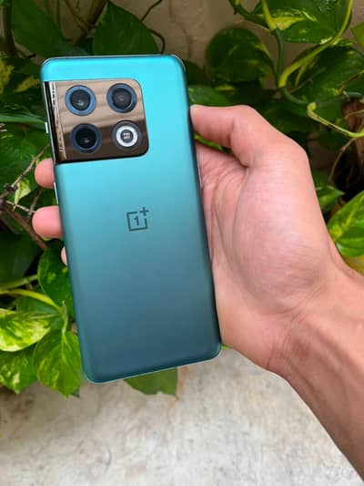 One Plus 10 Pro