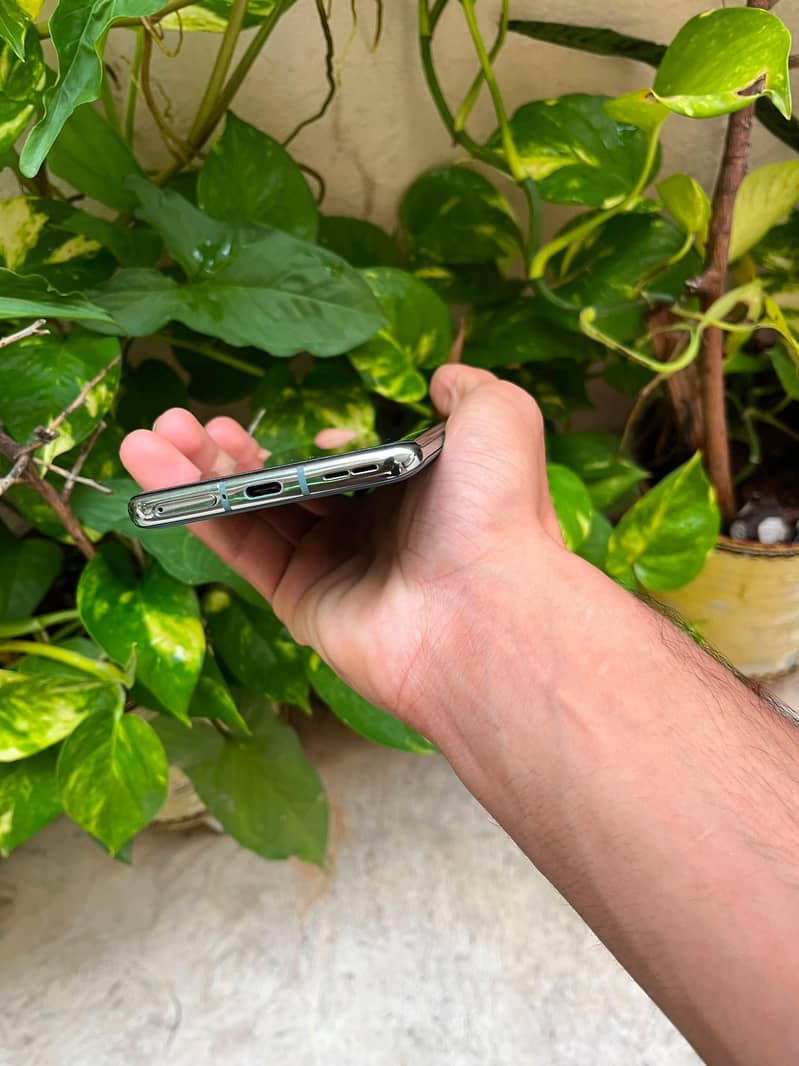 One Plus 10 Pro 3