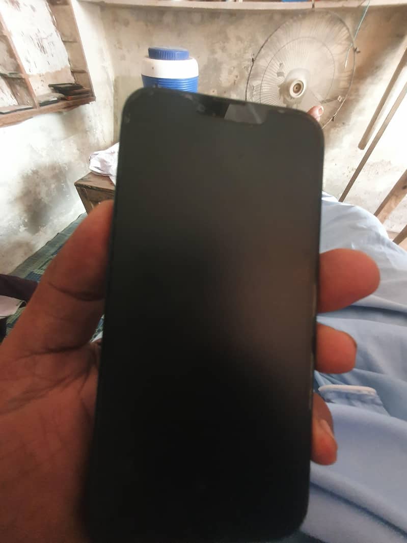 Apple iPhone 13 3