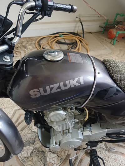 suzuki motor cycle 110