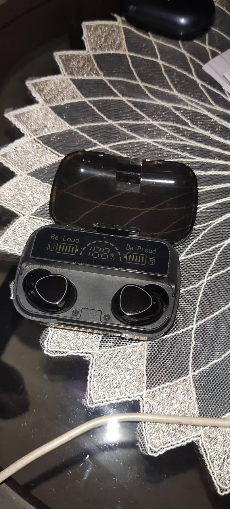 Ear pods 1