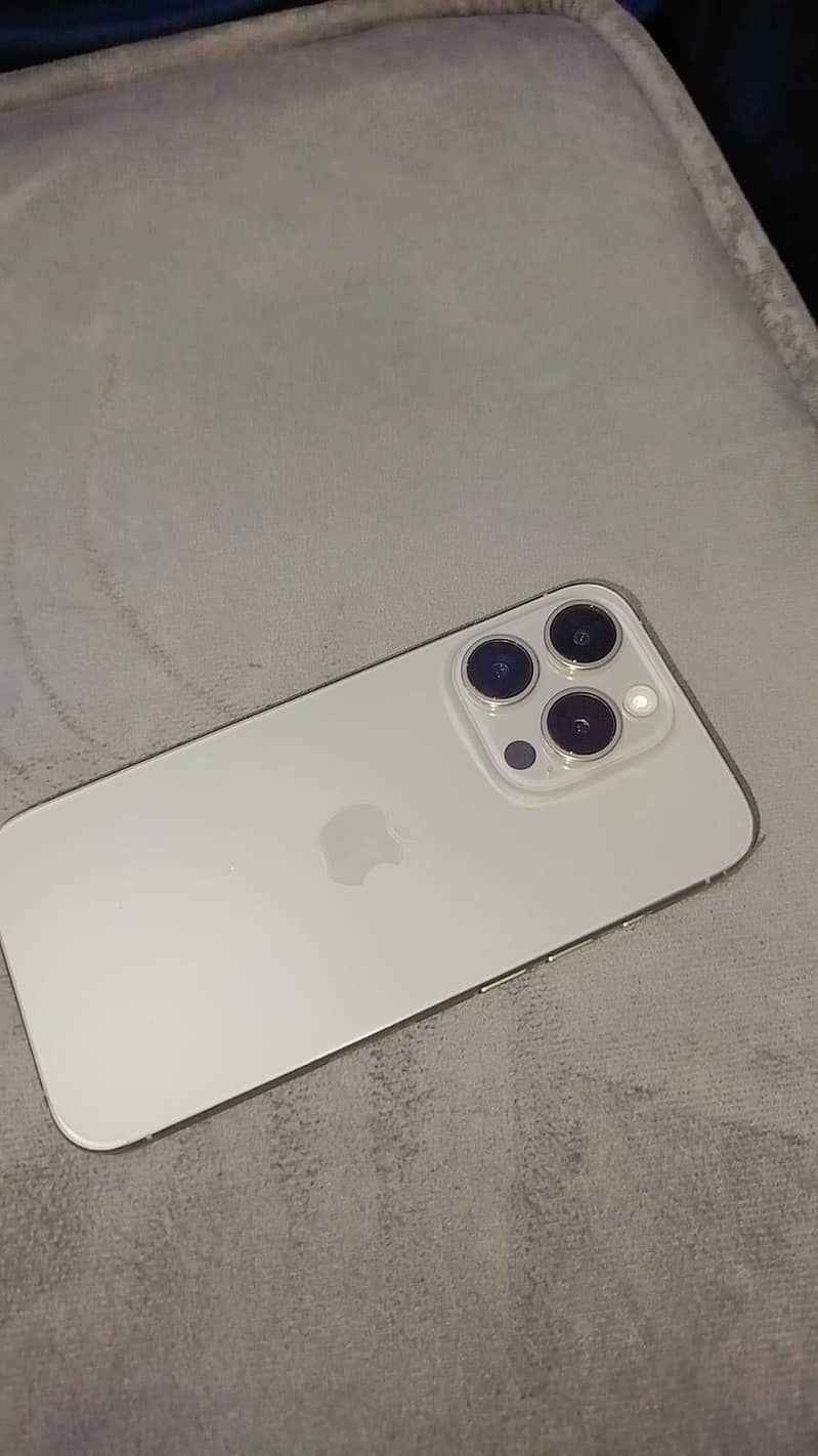 Iphone 15 pro 1