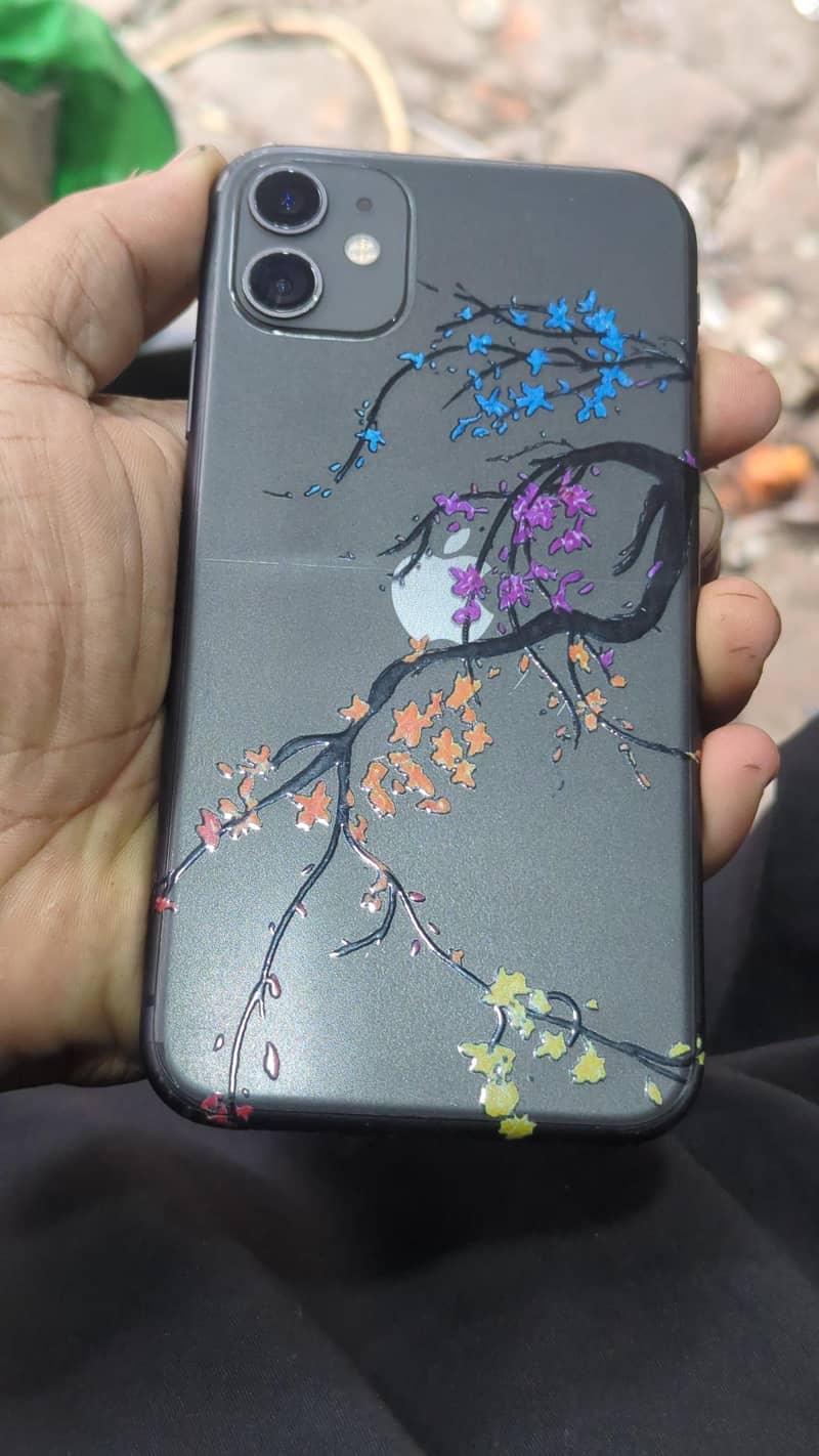 Apple iPhone 11 4