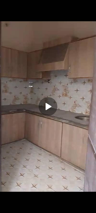 Shalimar link Rd 6 marla house for rent nr Ali hospital