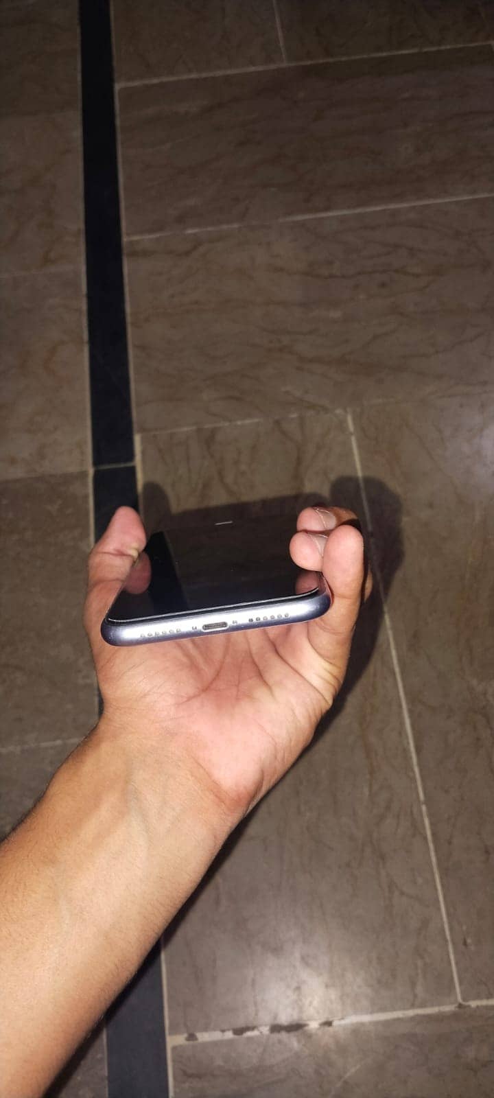 Apple iPhone 11 4