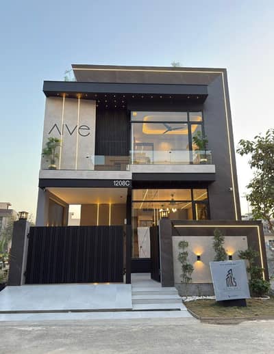 5 MARLA BRAND NEW BUNGALOW FOR RENT | DHA 9 TOWN