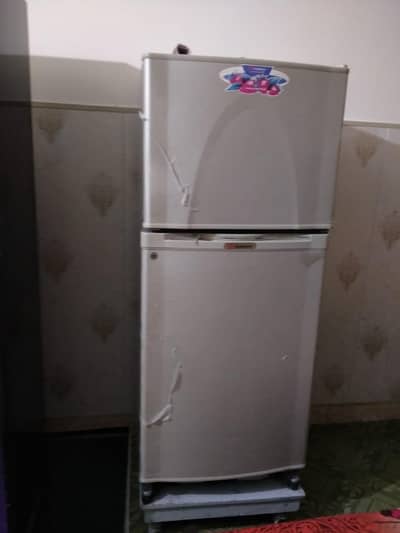 I want to sell  used refrigerator.
