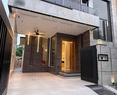 House For sale In Beautiful DHA 11 Rahbar