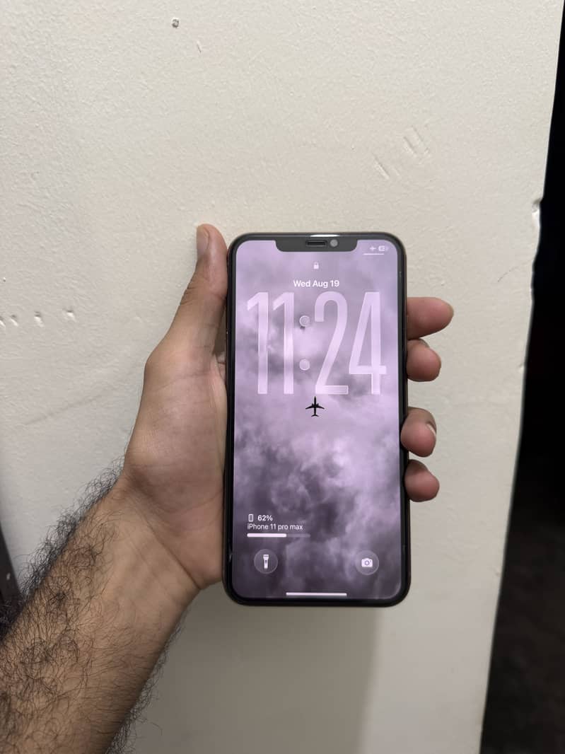Apple iPhone 11 Pro Max 6
