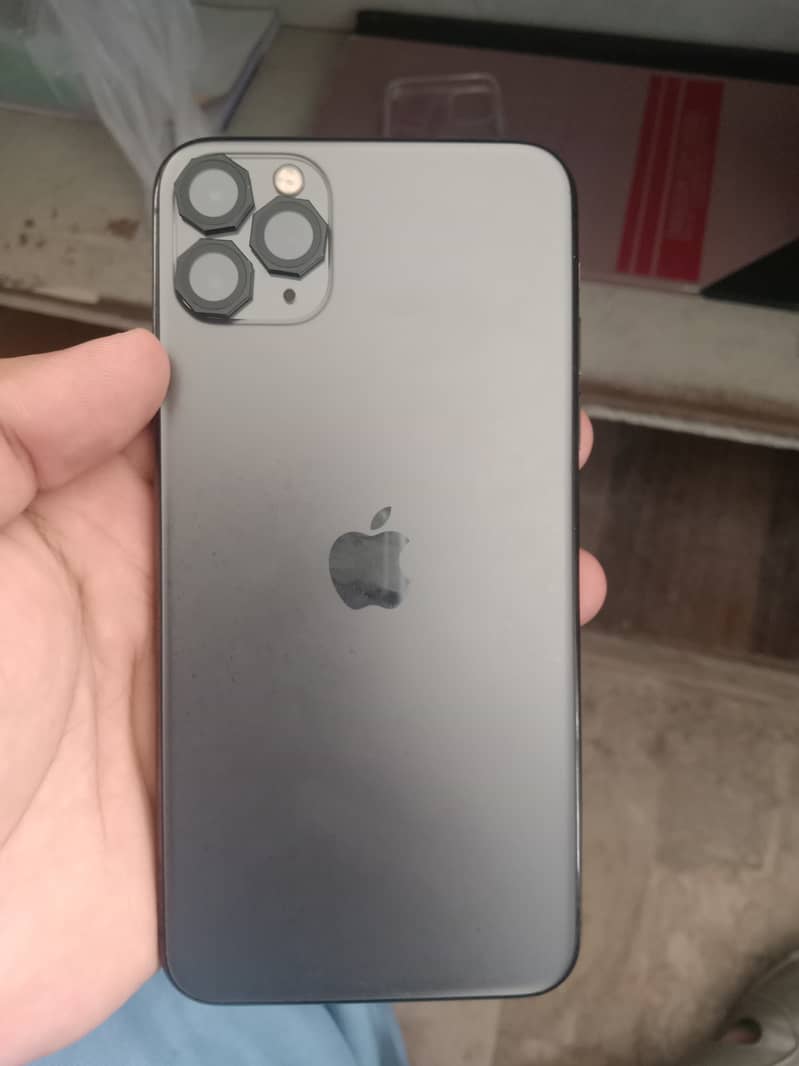 Apple iPhone 11 Pro Max 3