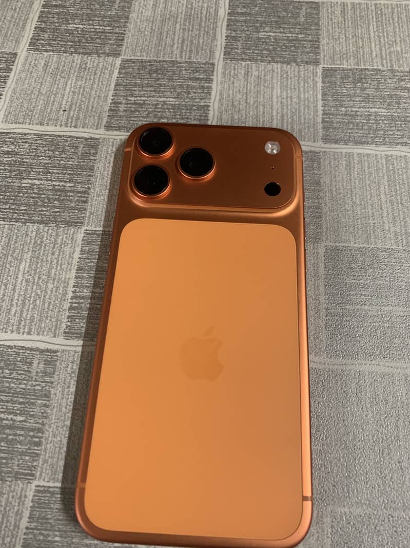 Apple iPhone 17 Pro Max 0