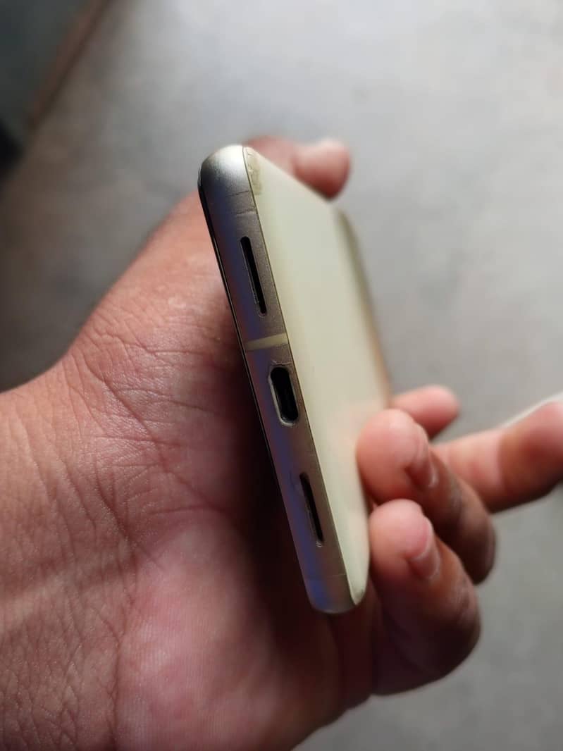 Google Pixel 7 5