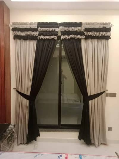 Customised curtain | Vinyl floor | laminate floor | Logo blind | grass