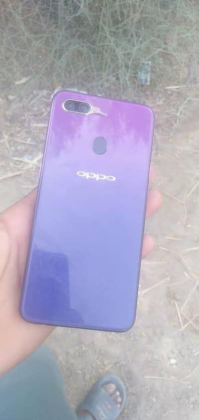 OPPO F9