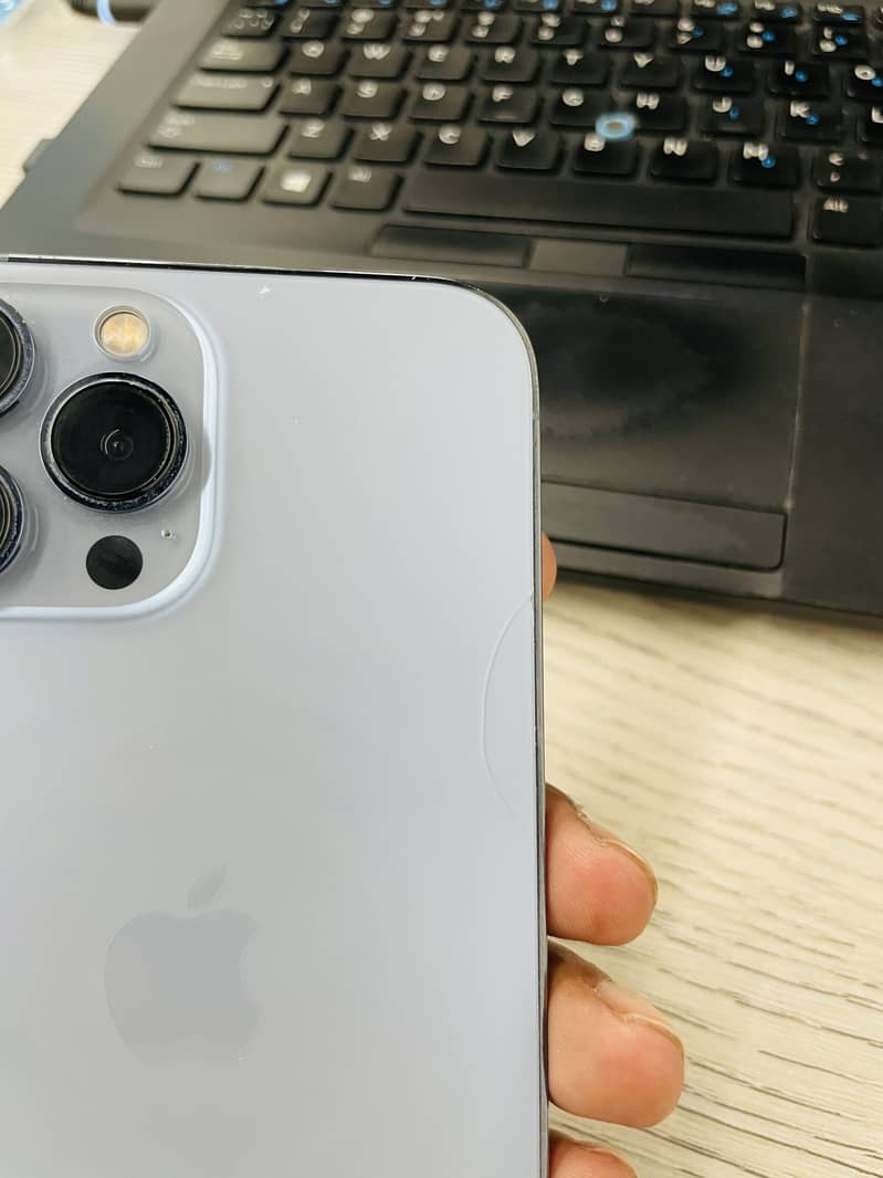 Apple iPhone 13 Pro Max 3