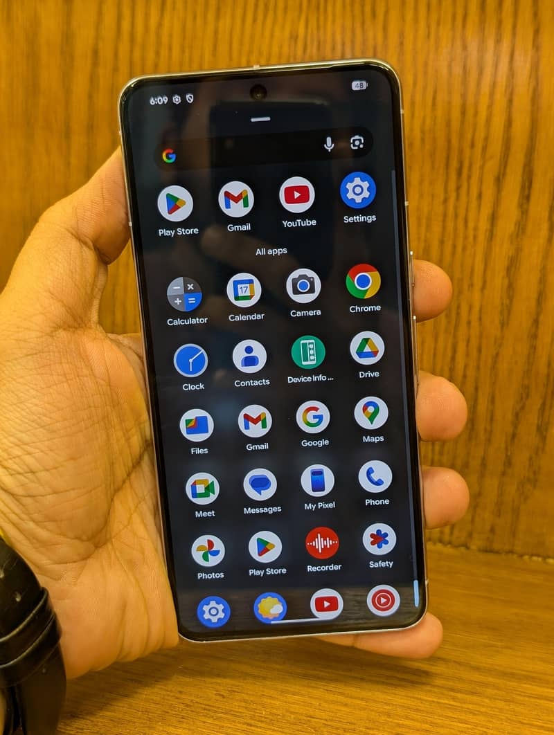 Google Pixel 8 Pro 4