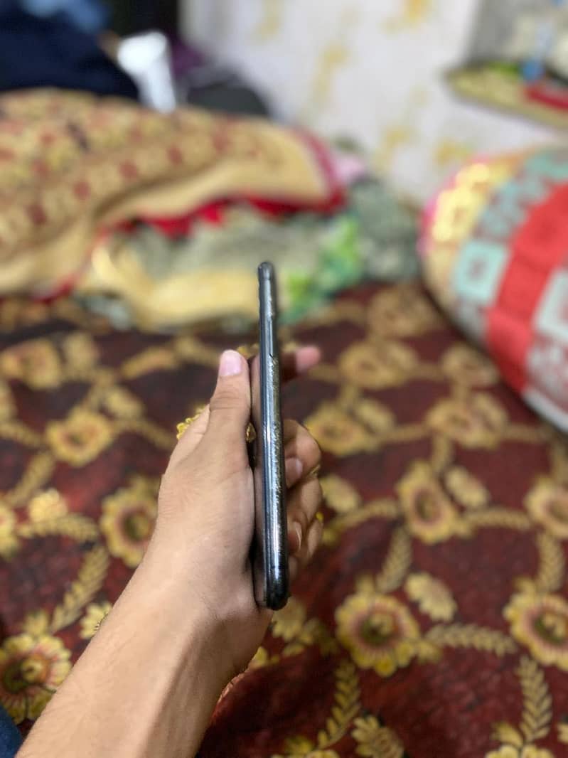 Apple iPhone X 2