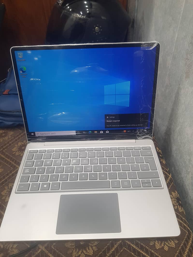 surface  laptop go 1