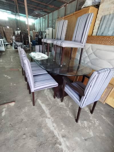 dining teble with 8 chairs / dining table with chiars