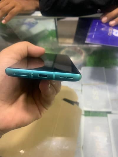 One Plus 8 Pro 12/256