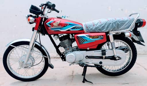 honda 125 2024 karachi number 10/10 Geniun condition cplc clear