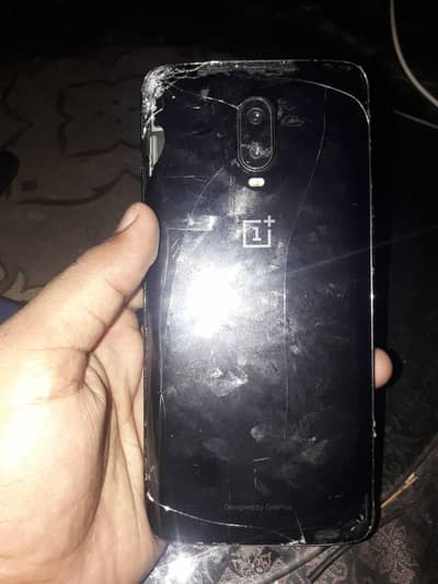 One Plus 6T 8 128(Exchange Possible)read ad. . .