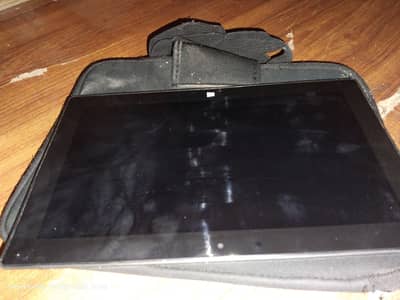 Microsoft Surface Tablet with Keyboard – Good Condition
