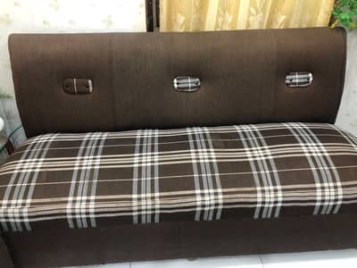 5-Seater Brown & Plaid Sofa Set