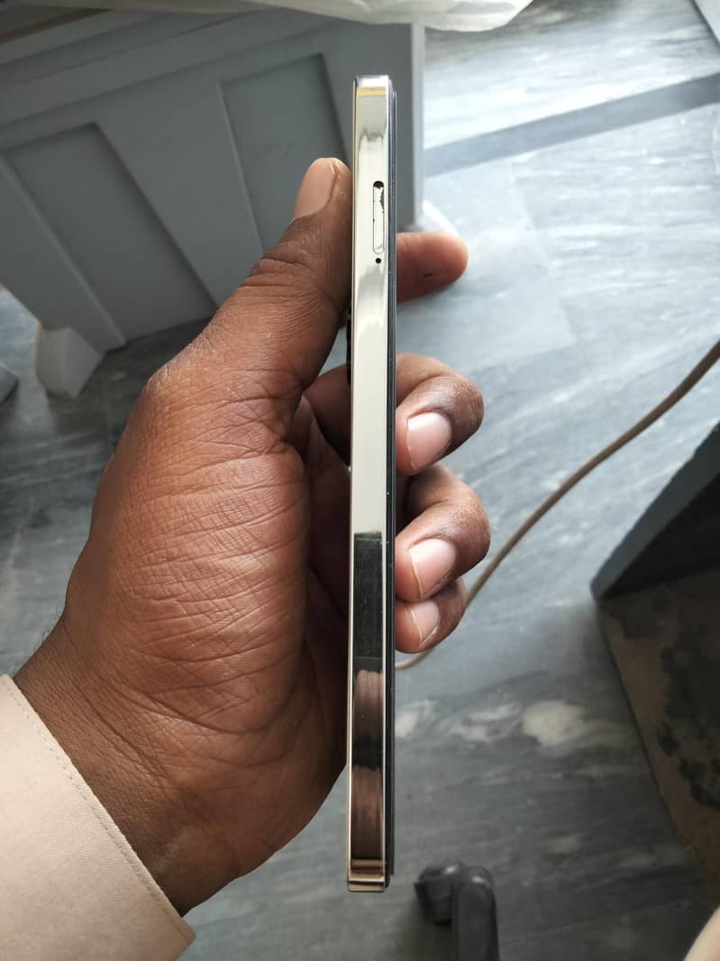 Tecno CAMON 20 Pro 2