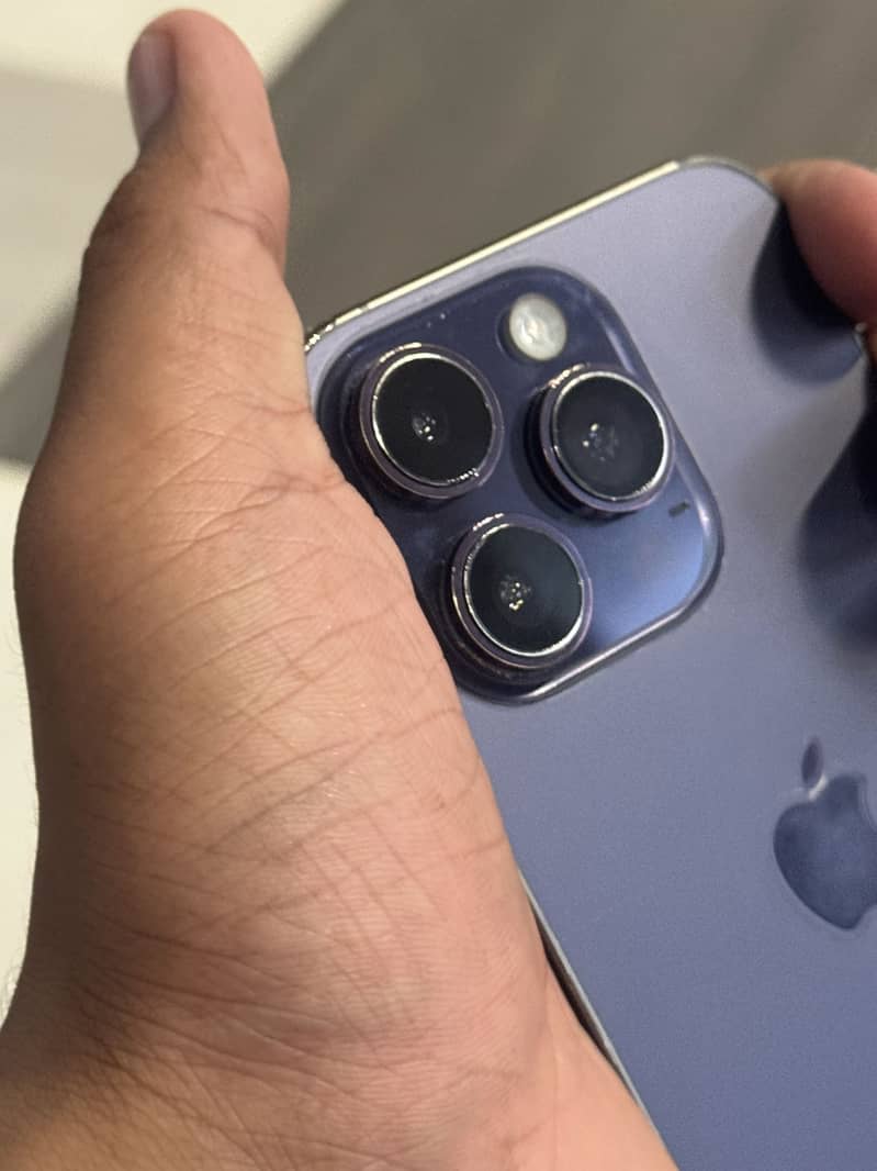 Apple iPhone 14 Pro 1