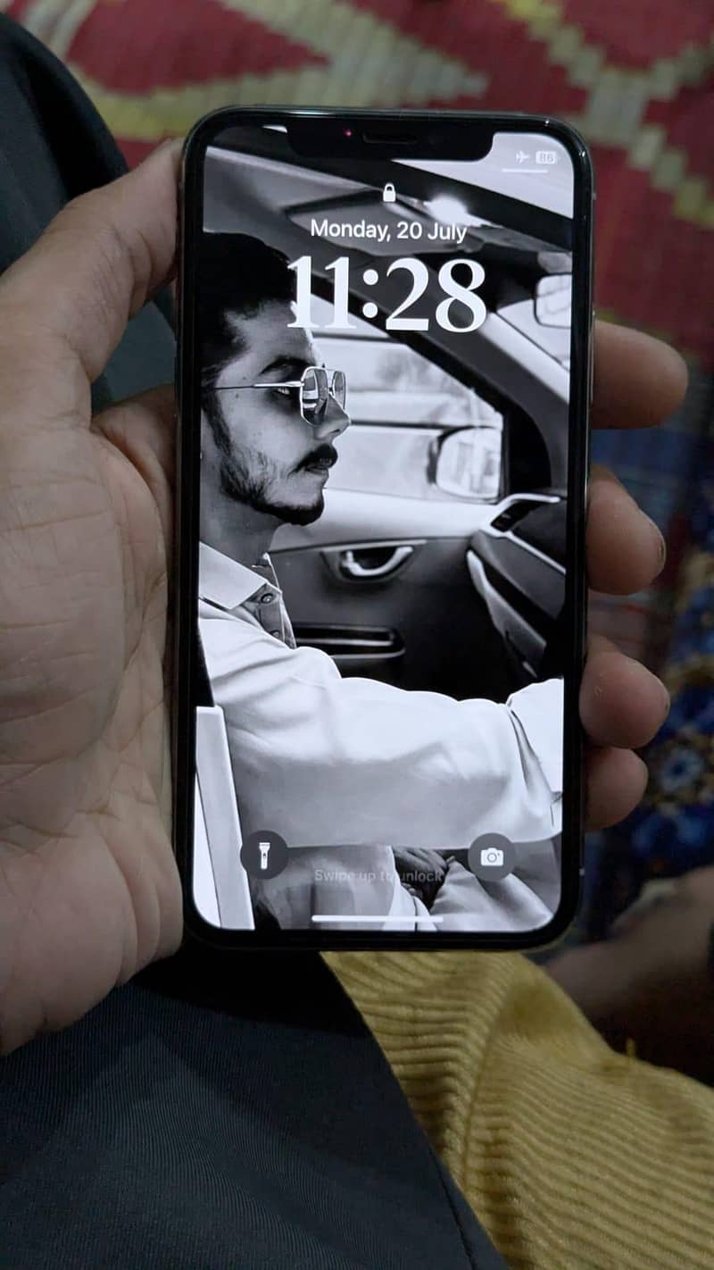 Apple iPhone X 0