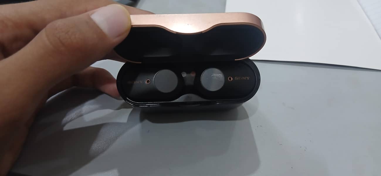 sony earbudd 1