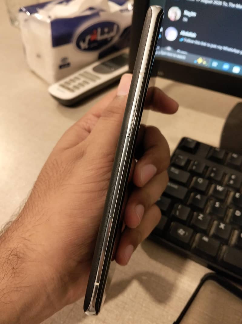 One Plus 9 Pro 4