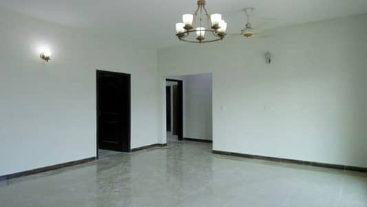 10 Marla 3 Bed Flat With Basement Parking For Rent In Askari 11 Lahore