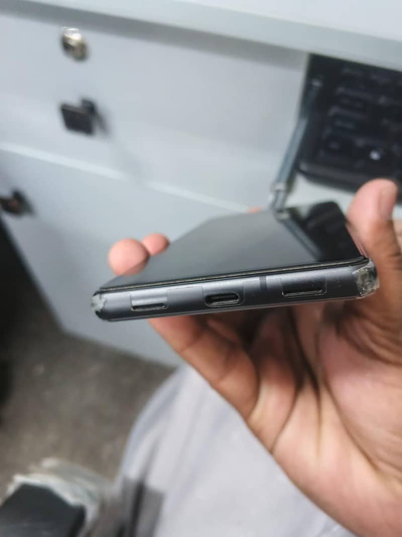 Google Pixel 7a 2