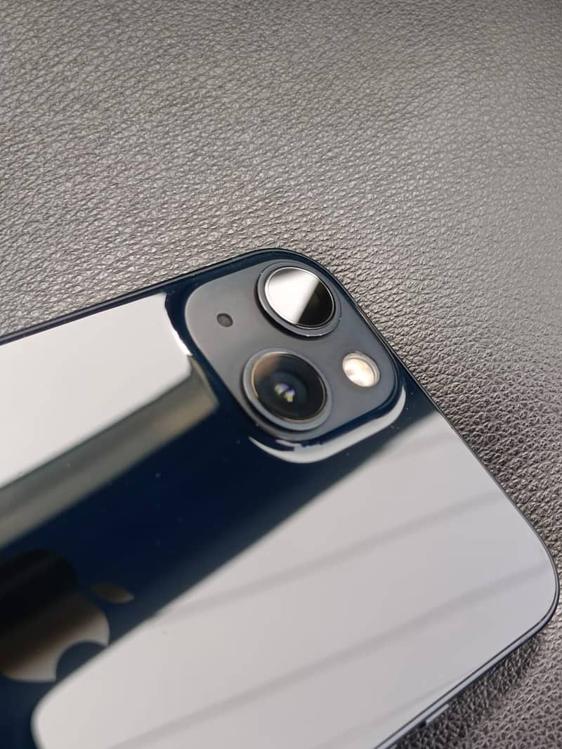 Apple iPhone 13 3