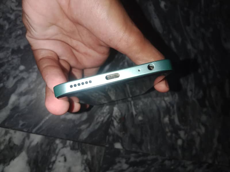 Tecno Spark 30c 4