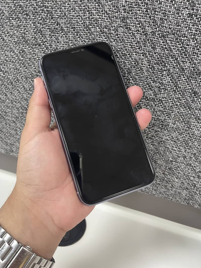 Apple iPhone 11 3