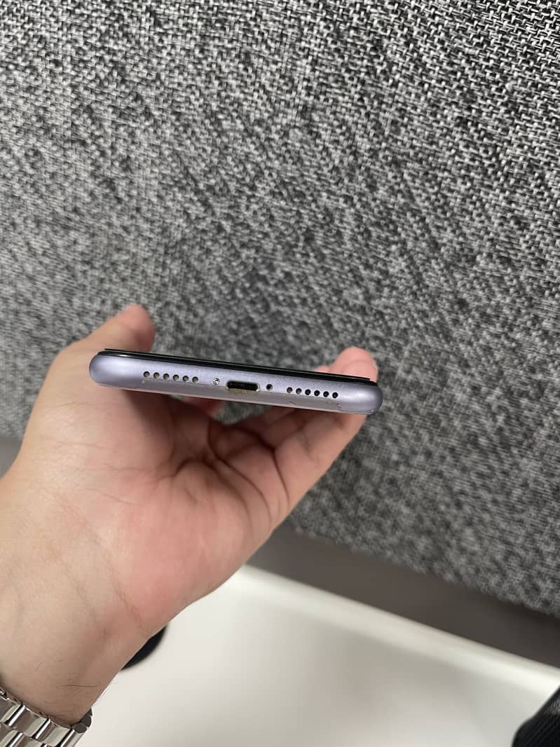 Apple iPhone 11 5
