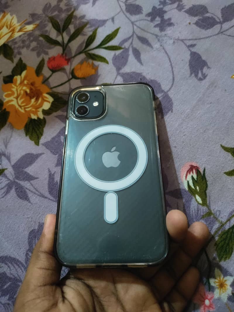 Apple iPhone 11 0