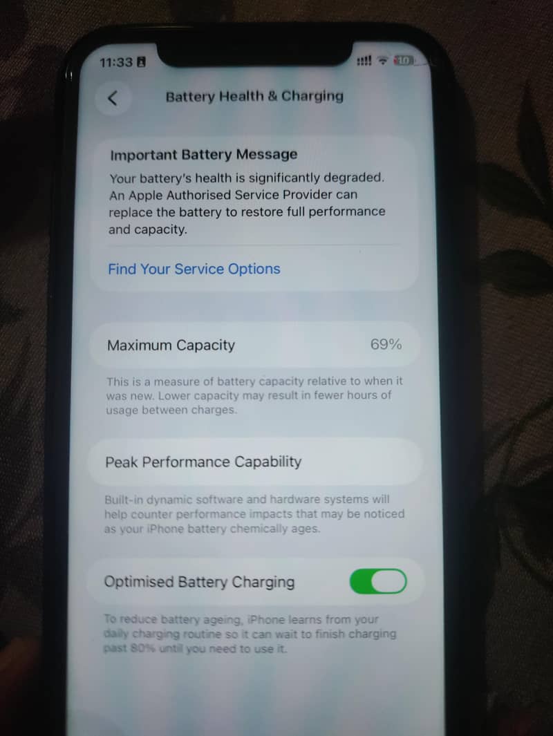 Apple iPhone 11 4