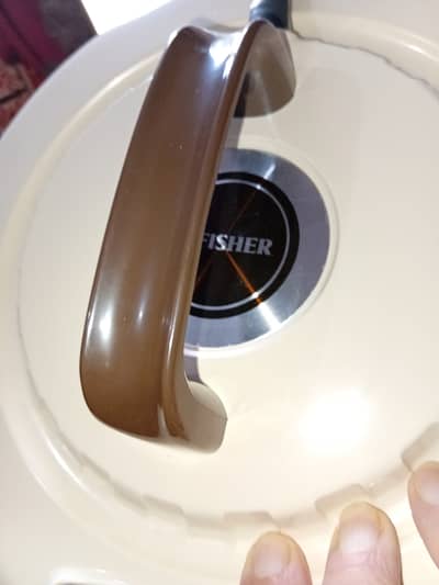 Fisher drum type vacuum cleaner