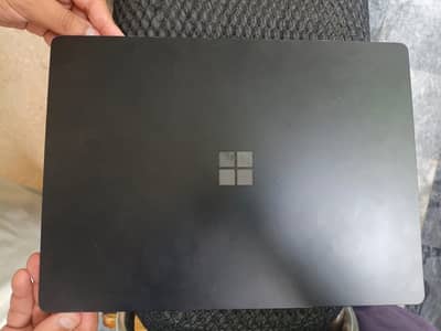  Microsoft Surface Laptop 4 – Core i7 (11th Gen) 