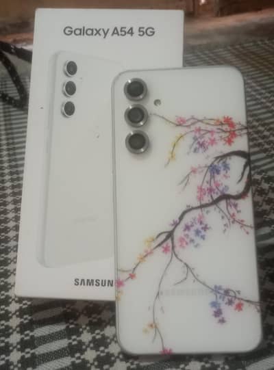 Samsung A54 5G – White | Original Box & Charger | Excellent Condition